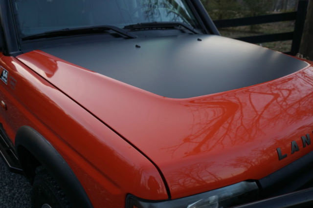 Land Rover Discovery 2 Hood Graphic Decal